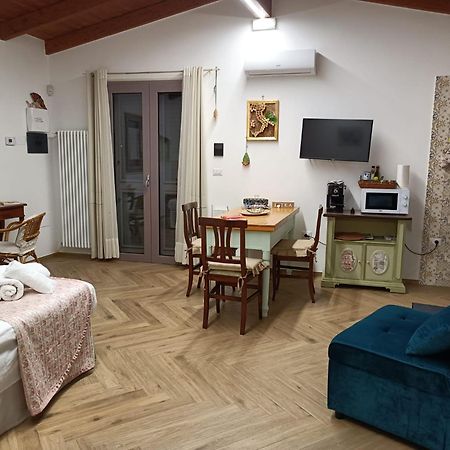 La Casa Di Chia Apartment Trepuzzi Ngoại thất bức ảnh